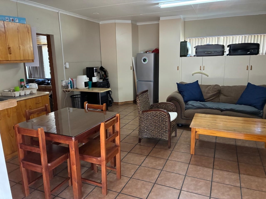 7 Bedroom Property for Sale in Heather Park Western Cape